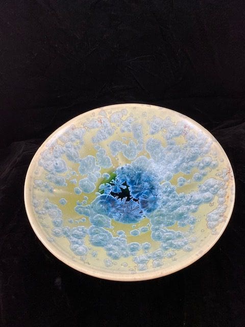 porcelain bowl with macrcrystalline glaze